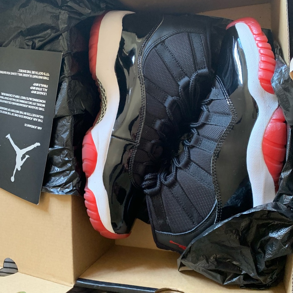 Jordan’s sizes 8-10 looking for heat trades 8-9.5